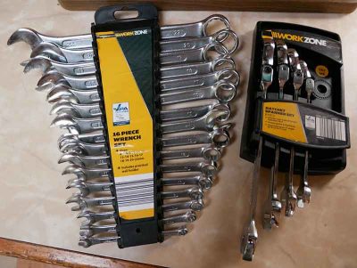 Spanner set - open and ratchet